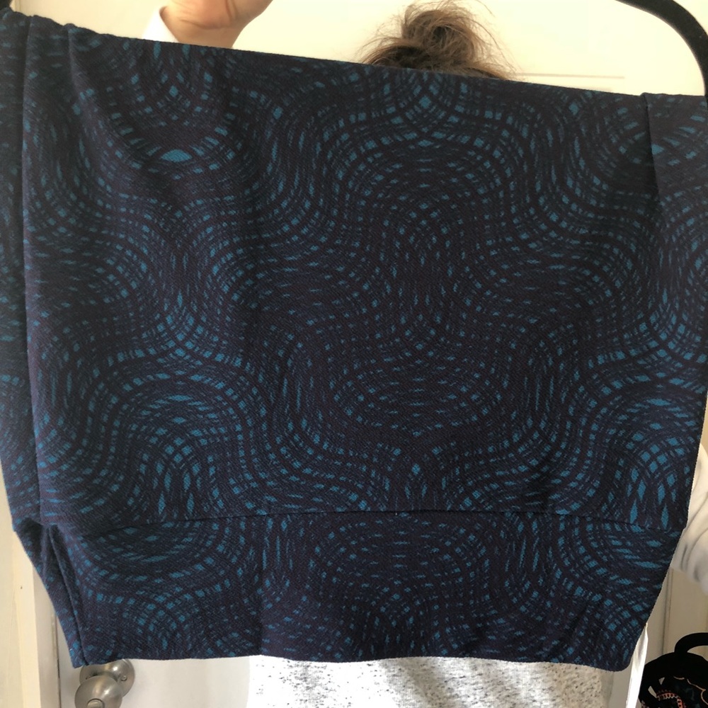 Large LuLaRoe Cassie NWT